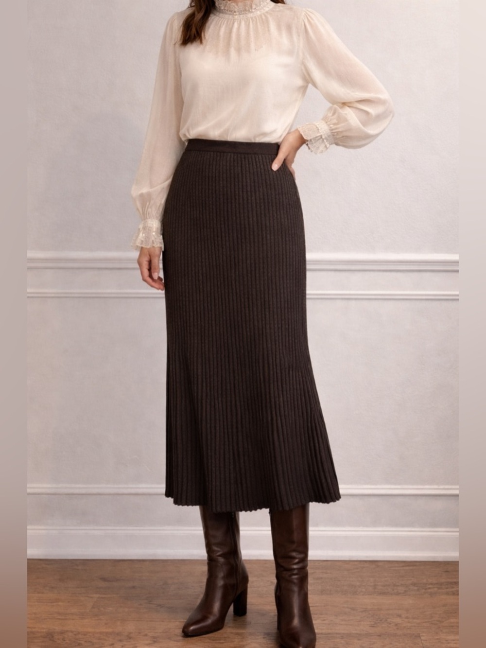 EUC Jones NY SZ L brown knit ribbed perforated skirt fully lined/waist 34”-44”